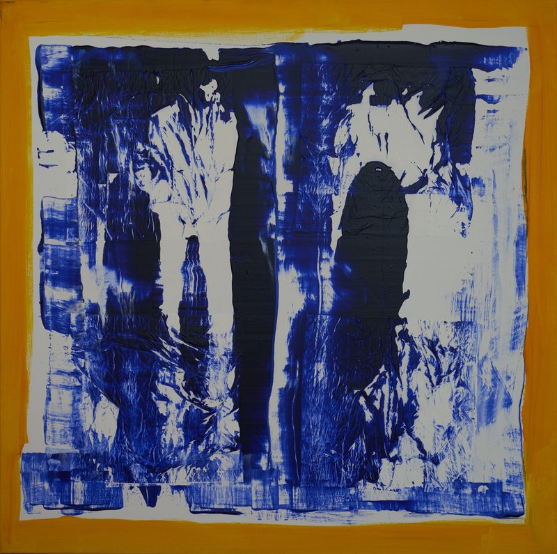 Mystery in Blue von Georg Pichl: quadratisches Bild mit dunkelblauen senkrechten Farbzügen und dunklen Bögen auf hellem Grund, umgeben von einem gelben Rand